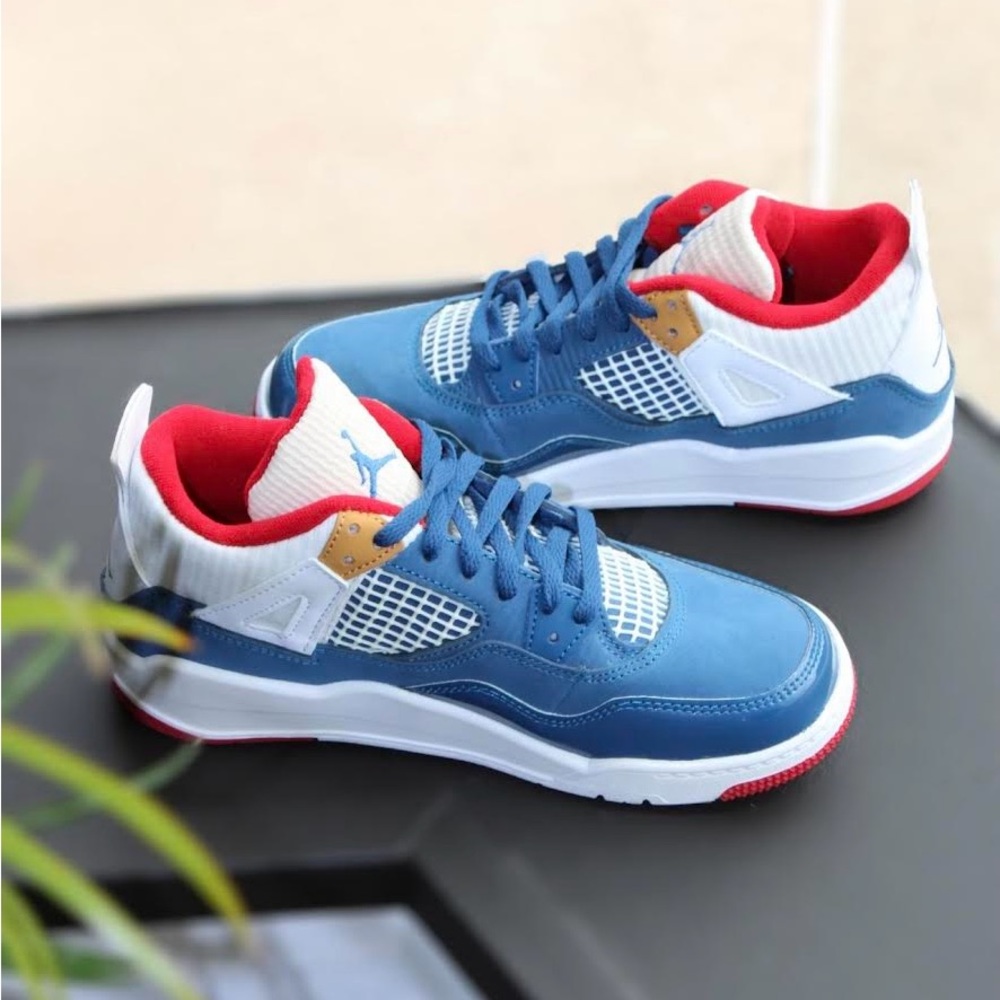 Air Jordan 4 Retro GS "Messy Room"